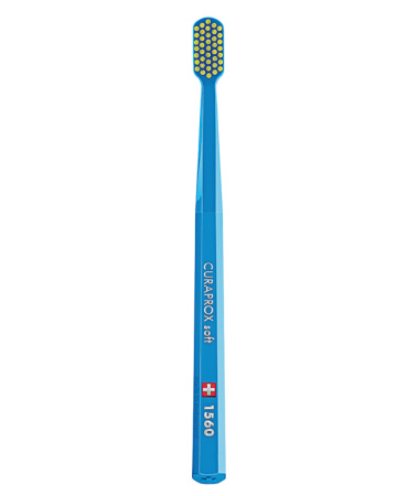 Мягкая зубная щетка Curaprox CS 1560 soft